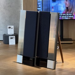 Bang & Olufsen BeoLab 5000 &ndash; Elegante aktive h&oslash;jttalere med pr&aelig;cision og power